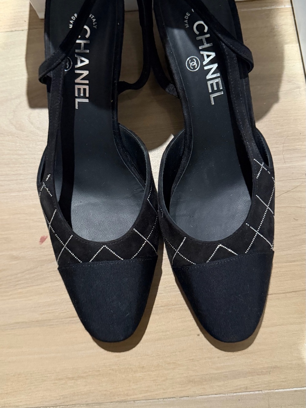 CHANEL Black Quilted Slingback Pumps with Ribbon Accent - Picture 2 of 5